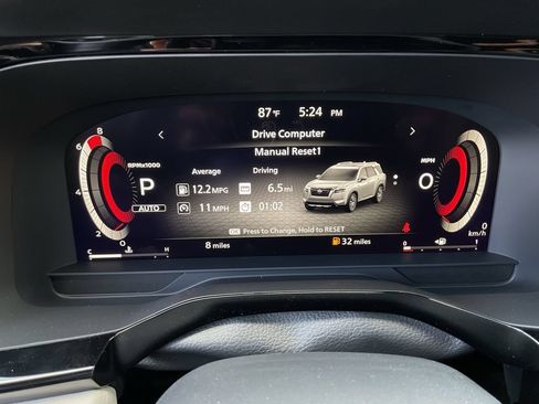 New 2026 Nissan Pathfinder SL AWD/4WD image 36