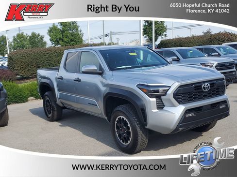 Used 2024 Toyota Tacoma TRD Off-Road AWD/4WD image 1