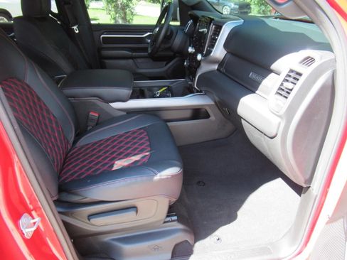 Used 2025 RAM 1500 Big Horn AWD/4WD image 10