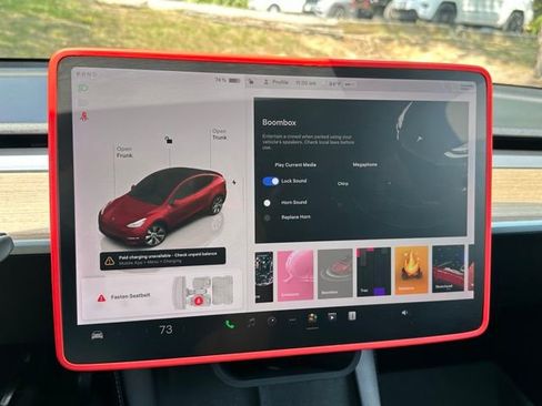 Used 2022 Tesla Model Y Long Range AWD/4WD image 34