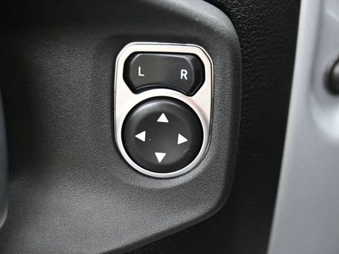 Used 2024 Jeep Wrangler Unlimited Rubicon AWD/4WD image 15