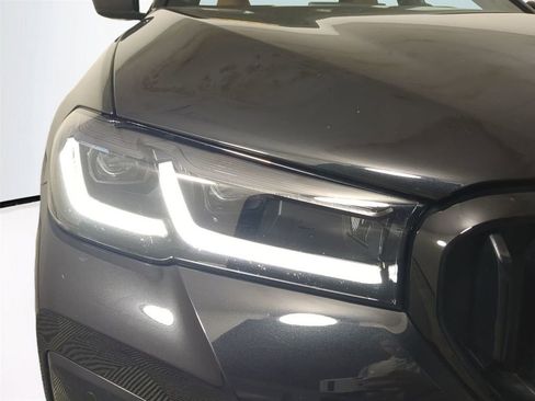 Used 2023 BMW 540i w/ M Sport Package image 10