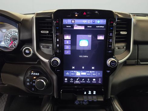 Certified 2025 RAM 1500 Big Horn AWD/4WD image 19