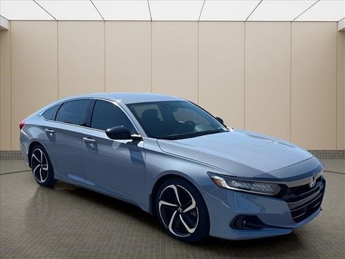 Used 2021 Honda Accord Sport Special Edition image 2