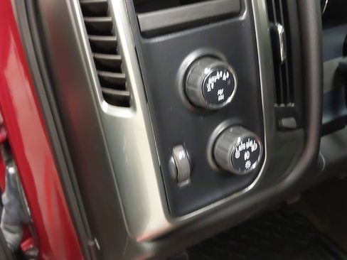 Used 2018 Chevrolet Silverado 1500 LT w/ All Star Edition image 23