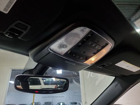 Used 2018 Jeep Grand Cherokee Limited w/ Luxury Group II image 37