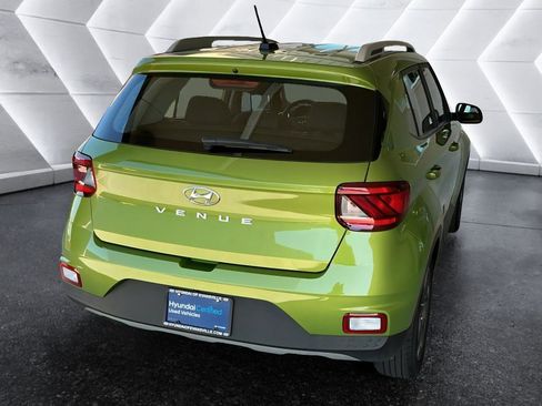 Certified 2024 Hyundai Venue SEL image 5