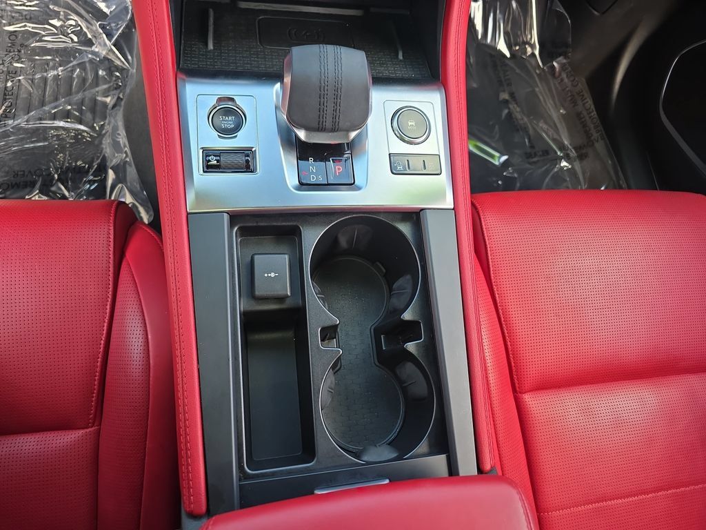 Used 2025 Jaguar F-PACE R-Dynamic S AWD/4WD image 25