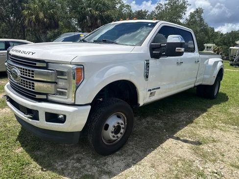 Used 2019 Ford F350 Platinum w/ Platinum Ultimate Package AWD/4WD image 1