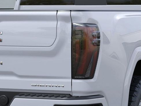New 2026 GMC Sierra 2500 Denali w/ Denali Reserve Package image 11