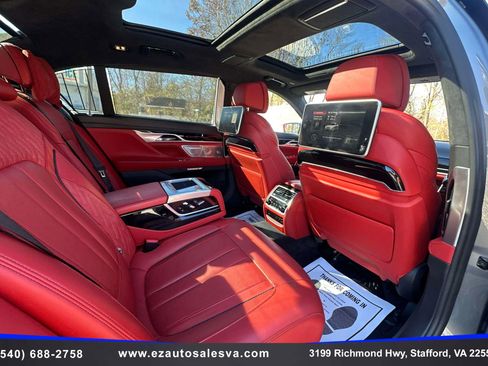 Used 2018 BMW M760i xDrive image 36