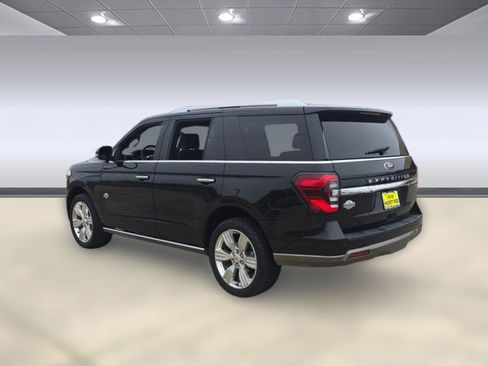Used 2022 Ford Expedition King Ranch image 3