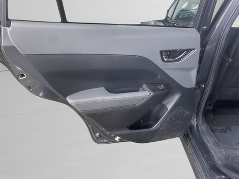 Used 2024 Subaru Crosstrek 2.5i Limited AWD/4WD image 9