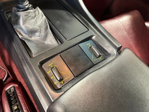 Used 1993 Chevrolet Corvette Convertible RWD image 46