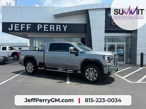 Used 2025 GMC Sierra 2500 Denali w/ Denali Reserve Package AWD/4WD image 1
