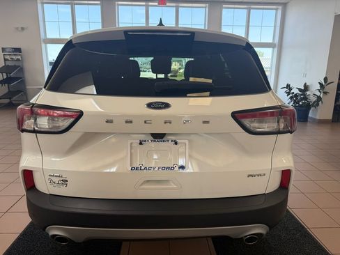 Used 2022 Ford Escape SEL AWD/4WD image 3