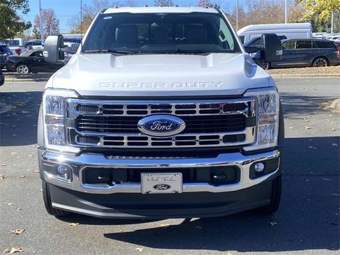 New 2026 Ford F550 4x4 Crew Cab image 2