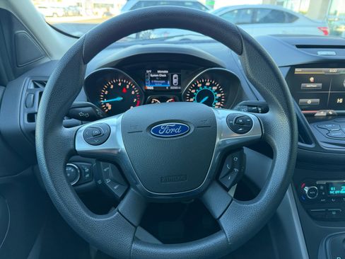 Used 2014 Ford Escape SE w/ Equipment Group 201A image 9