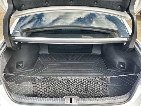 Used 2024 Lexus ES 350 Ultra Luxury w/ Accessory Package (Z2) FWD image 17