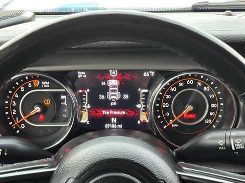 Used 2022 Jeep Wrangler Unlimited Sport image 21