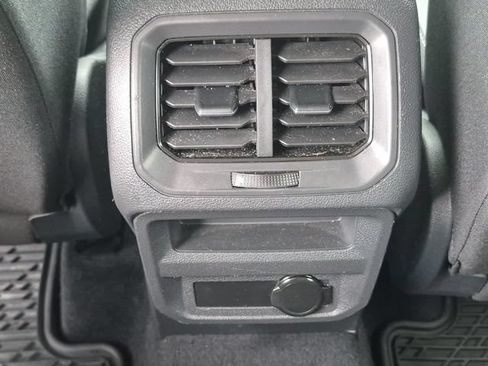 Used 2021 Volkswagen Tiguan S FWD image 21