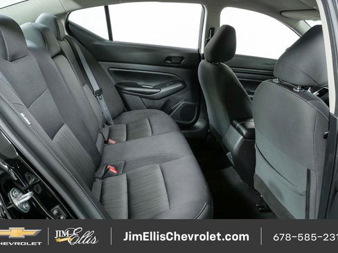 Used 2024 Nissan Altima 2.5 SV FWD image 19