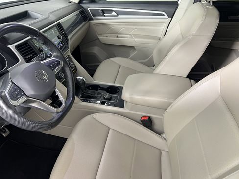 Used 2021 Volkswagen Atlas SE image 4