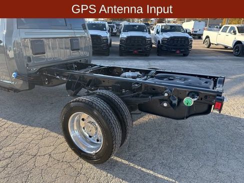 New 2026 RAM 4500 4x4 Crew Cab DRW image 5
