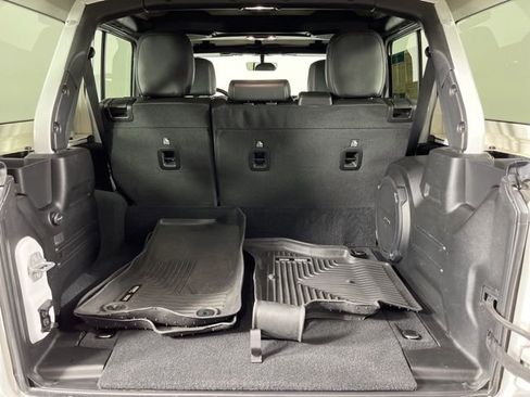 Used 2022 Jeep Wrangler Unlimited Sahara w/ Cold Weather Group image 46