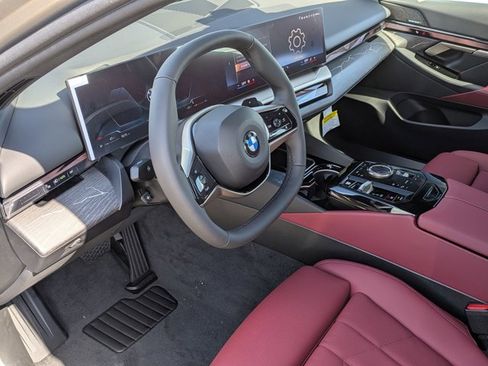 New 2027 BMW 530i xDrive AWD/4WD image 3