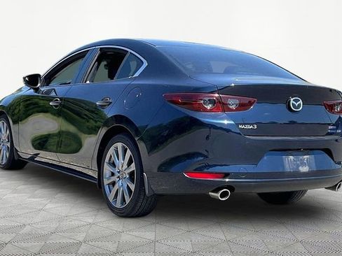 Used 2019 MAZDA MAZDA3 Sedan FWD image 4