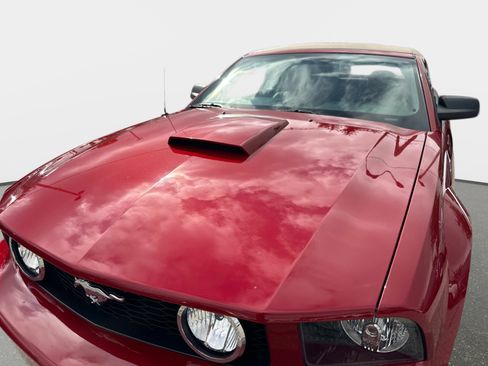 Used 2008 Ford Mustang GT Premium image 9