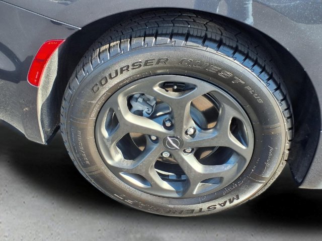 Used 2021 Chrysler Pacifica Limited w/ S Appearance Package FWD image 9