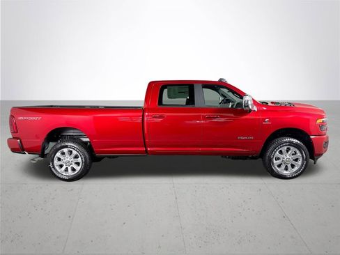 New 2026 RAM 2500 Laramie w/ Sport Appearance Package AWD/4WD image 5