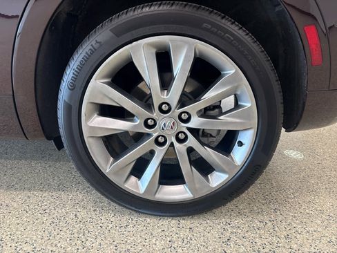 Used 2023 Buick Envision Avenir image 12