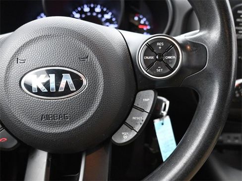 Used 2014 Kia Soul + image 27