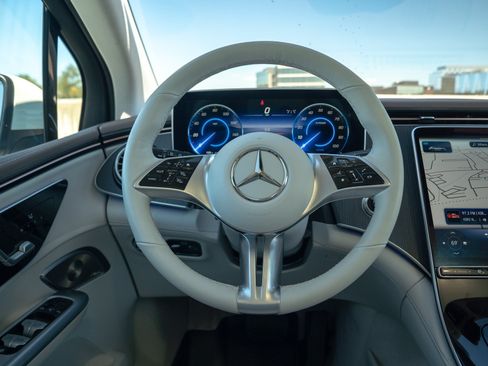 Used 2023 Mercedes-Benz EQE 350+ 4MATIC SUV image 24