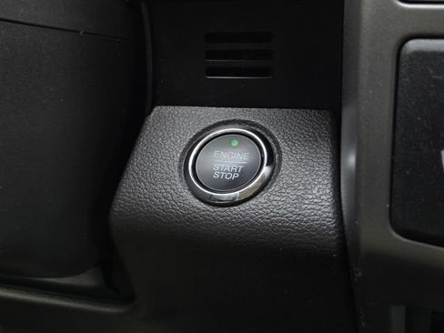 Used 2020 Ford Expedition XLT w/ Equipment Group 202A RWD image 18