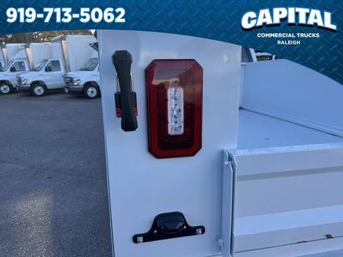 New 2026 Ford F250 XL w/ XL Chrome Package RWD image 17