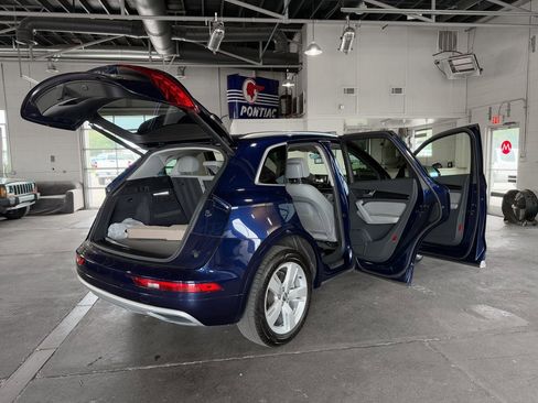 Used 2019 Audi Q5 2.0T Premium Plus image 21