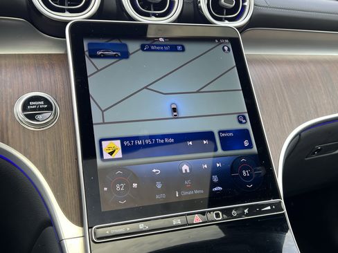 Used 2025 Mercedes-Benz GLC 300 300 image 24