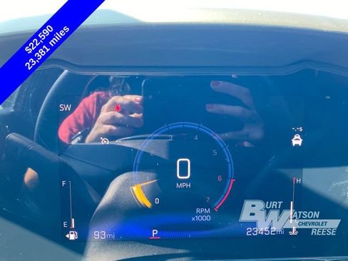 Used 2025 Chevrolet Trax RS w/ Driver Confidence Package FWD image 20