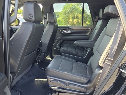 Used 2022 Chevrolet Tahoe High Country AWD/4WD image 10