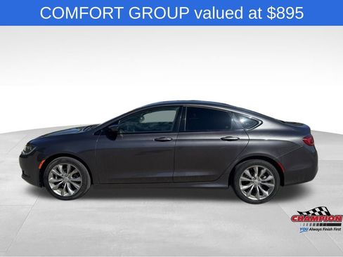 Used 2015 Chrysler 200 S w/ Comfort Group image 2