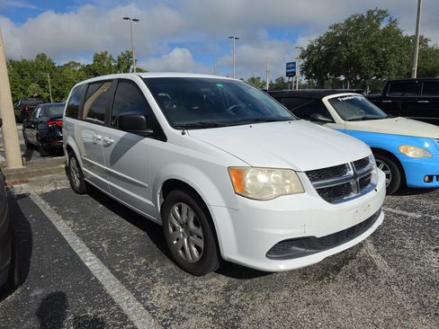 Used 2014 Dodge Grand Caravan SE w/ Quick Order Package 29E SE FWD image 1