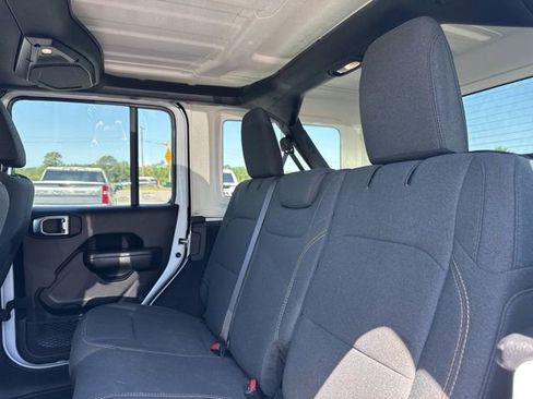 Used 2024 Jeep Wrangler Unlimited Sport AWD/4WD image 20