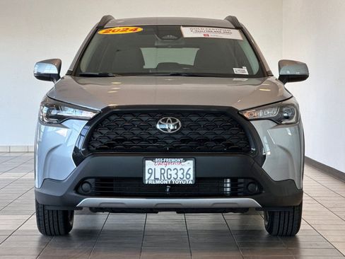Certified 2024 Toyota Corolla Cross LE FWD image 9