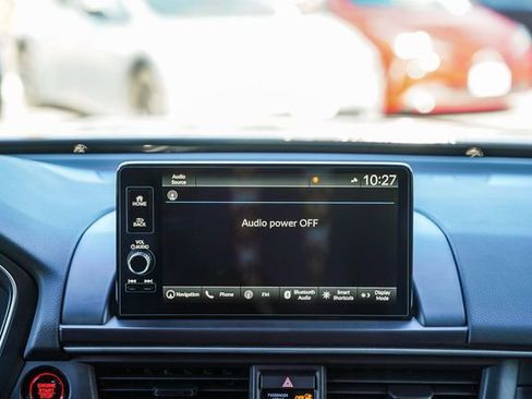 Used 2025 Honda Pilot Black Edition image 15