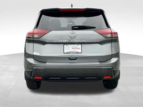 Used 2026 Nissan Rogue SV w/ Cold Weather Package image 4