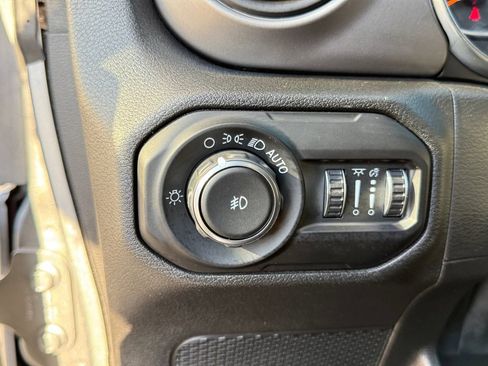Used 2020 Jeep Wrangler Unlimited Sport S AWD/4WD image 22